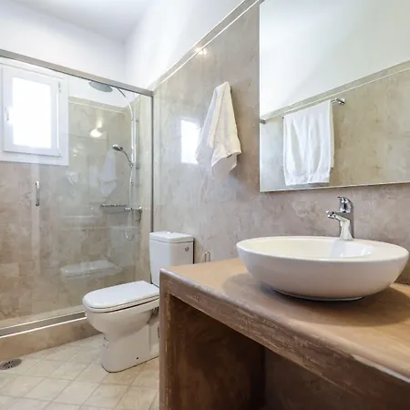 Naxos Luxury Villa *