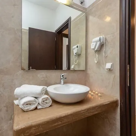 Naxos Luxury Villa *