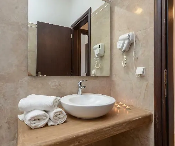 Naxos Luxury Villa *