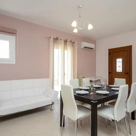 Вилла Naxos Luxury Микри-Вигла